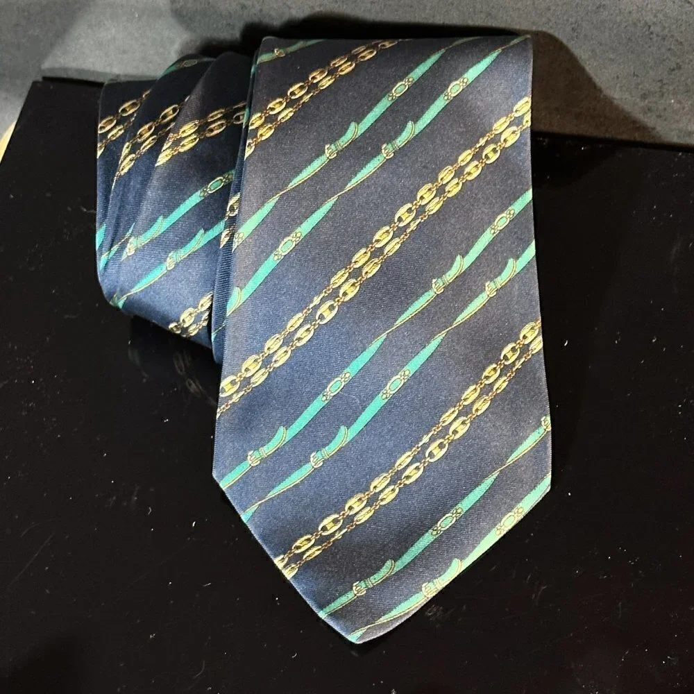 Gucci Logo Silk Tie Kelly Green Blue Striped Gold Link Chain Monogram Academia